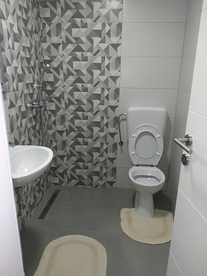 Apartman-Stan Na Dan -Stolac Apartamento Exterior foto