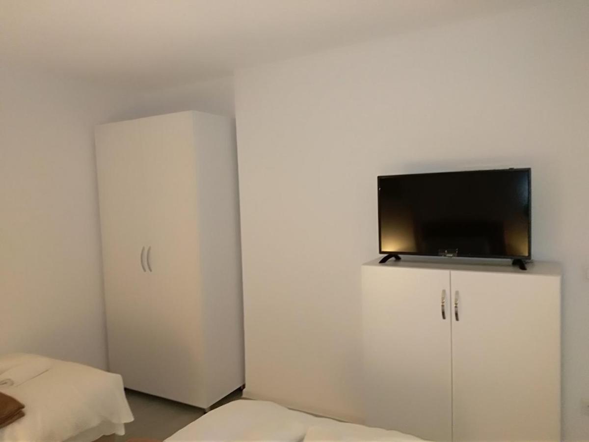 Apartman-Stan Na Dan -Stolac Apartamento Exterior foto